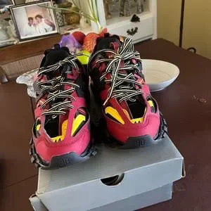 BALENCIAGA Track スニーカー ブラック/レッド サイズ44 BALENCIAGA Track スニーカー ブラック/レッド サイズ44